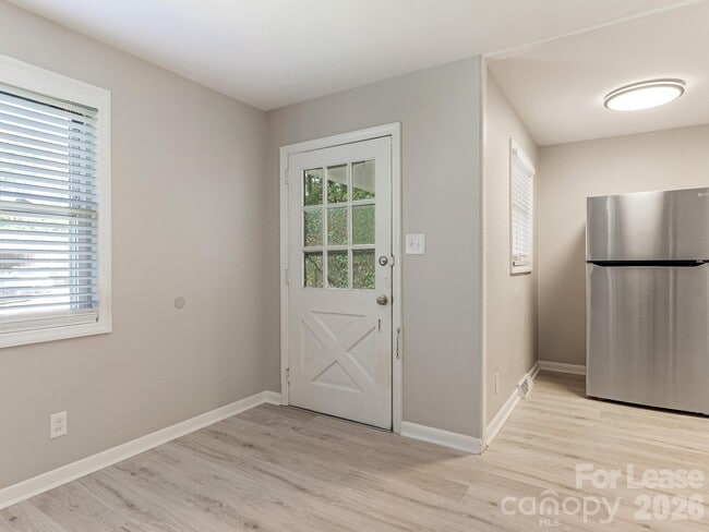 Photo - 2909 Southwest Blvd