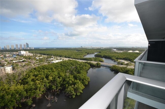 Photo - 16385 Biscayne Blvd Unit 519