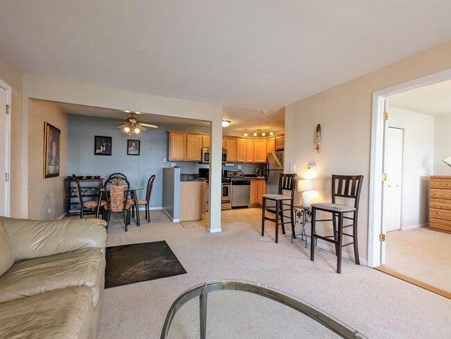 Photo - 159 E Mill St