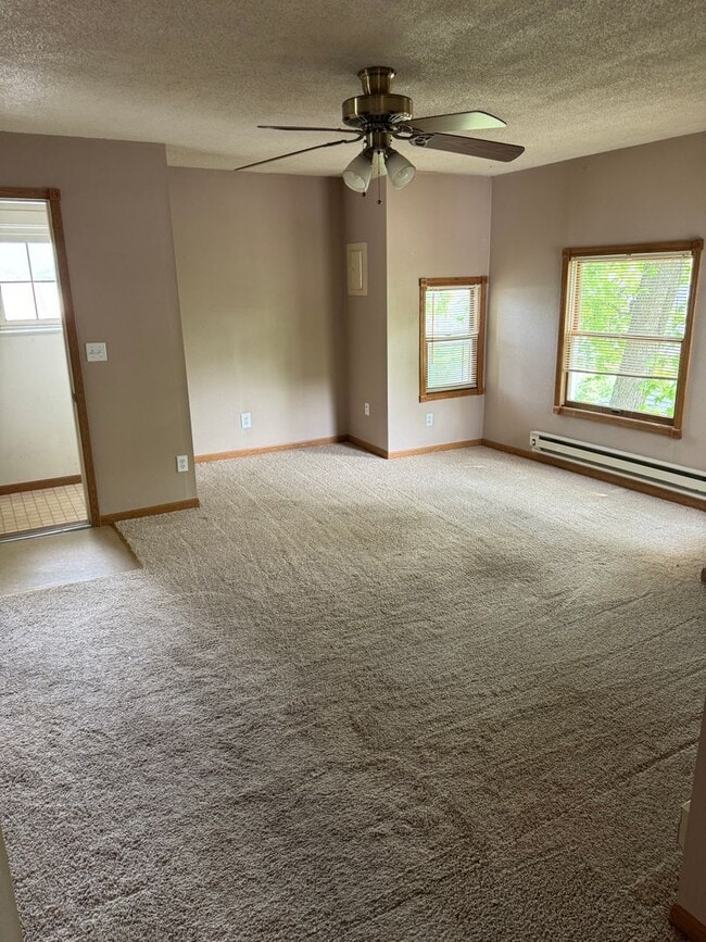 Photo - kb1820 Unit 1824