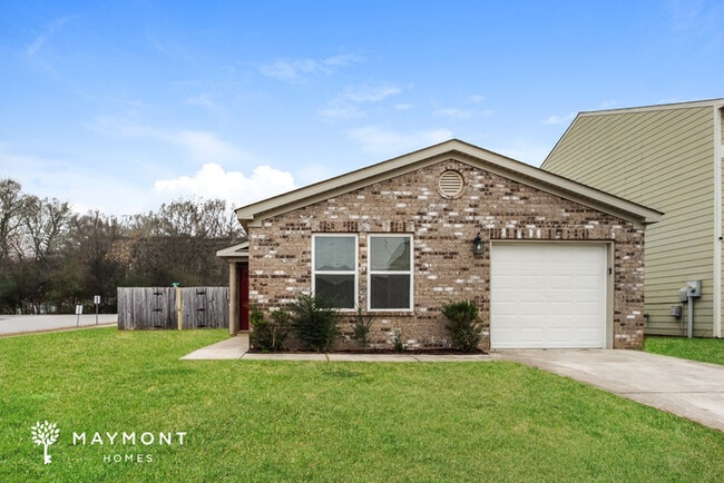 Building Photo - 100 Foxford Ln