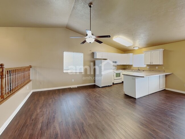 Photo - 1251 S 820 W