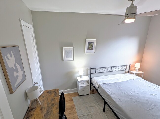 Photo - 1733 F St NE