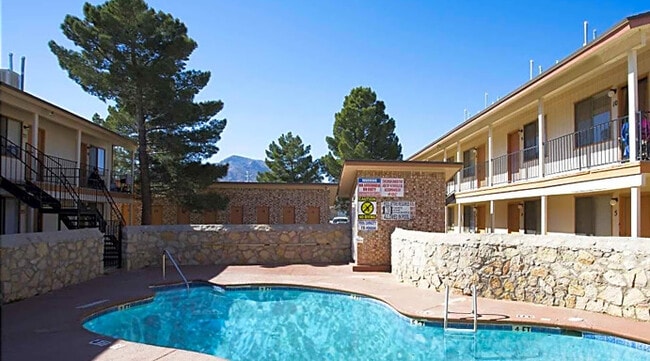 Desert Sun Apartments - Desert Sun Apartments