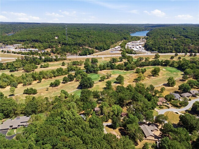 Photo - 6 Nottingham Cir