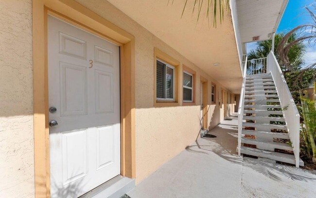 Photo - 211 Circle Dr Unit 03-A