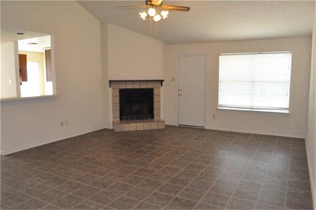 2119 Fountain Dr