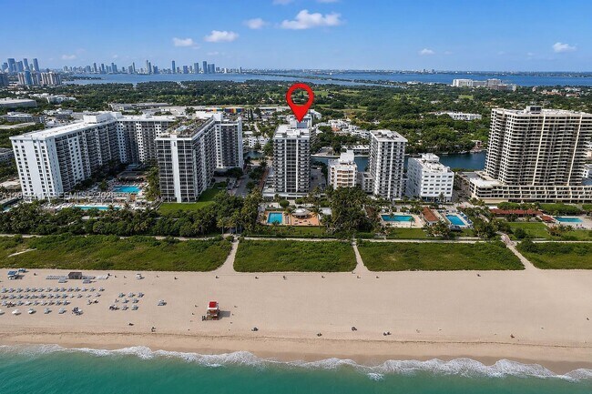 Building Photo - 2401 Collins Ave Unit 1709