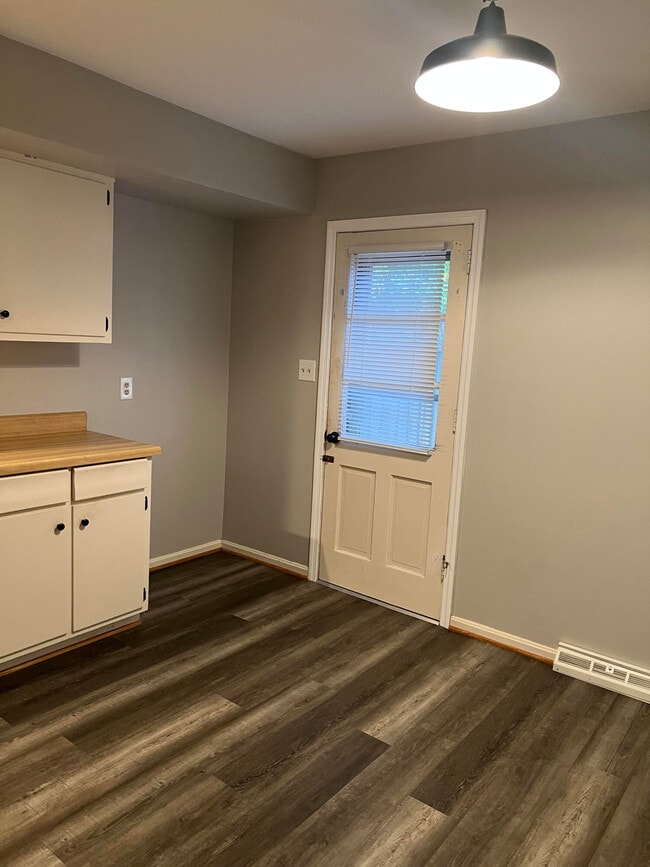 Photo - 4019 Winnepeg Way