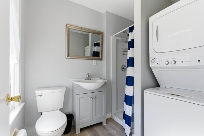 Photo - 50 Saragossa St Unidad D