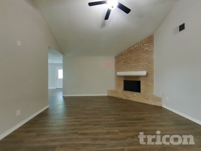 Photo - 15614 Fox Springs Dr