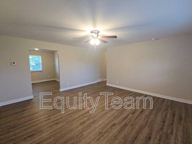 Photo - 3517 Mary Ann Dr