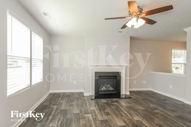 Photo - 335 Inlet Pl Dr