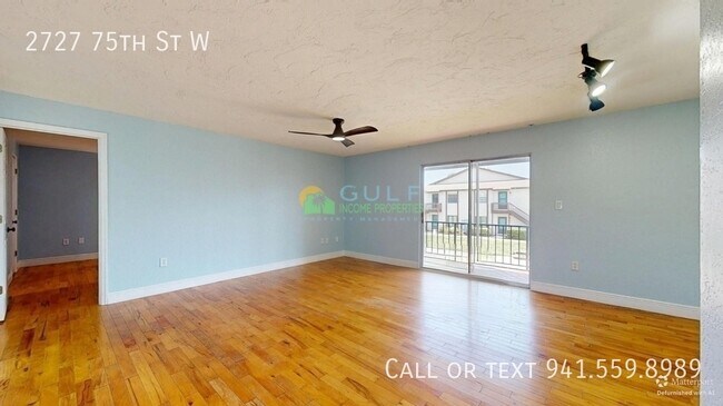 Photo - 2727 75th St W