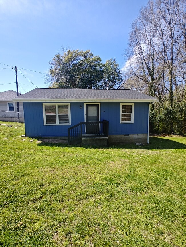 Building Photo - 101 Blue Ln