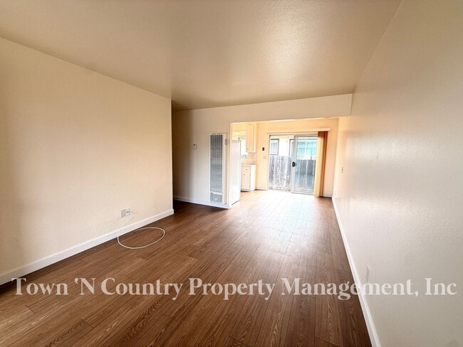 Photo - 239 W Alvin Dr Unit B