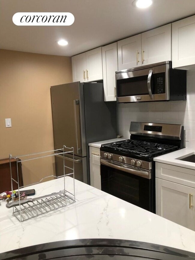 Photo - 1039 Herkimer St