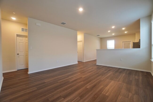 221 Lime St