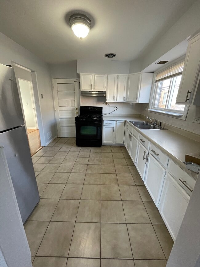Photo - 9120 Lawler Ave Unit 2
