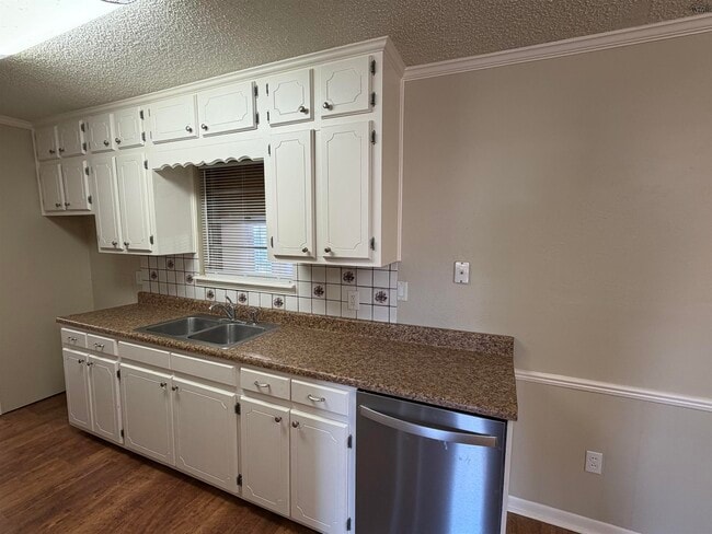 Photo - 5127 Parklane Dr