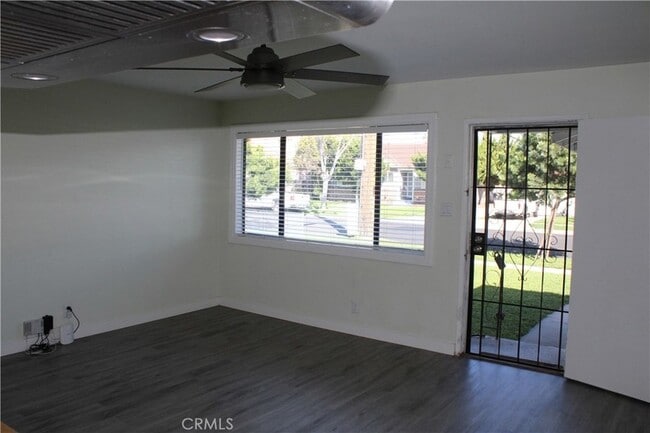 Photo - 11215 Dalwood Ave