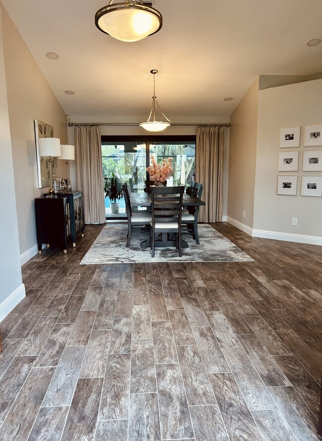 Photo - 708 El Dorado Pkwy W