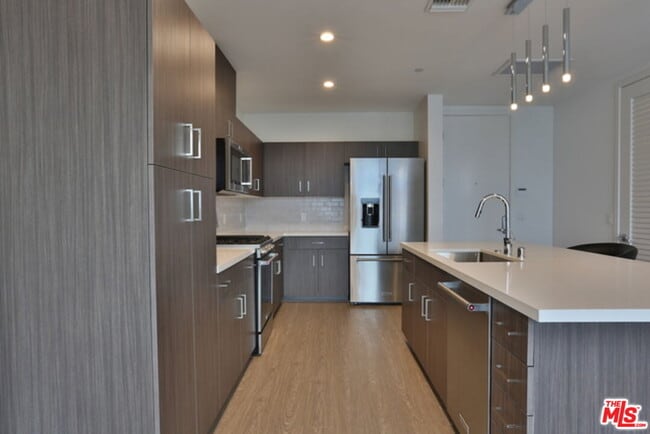 Photo - 4140 Glencoe Ave Unidad 605