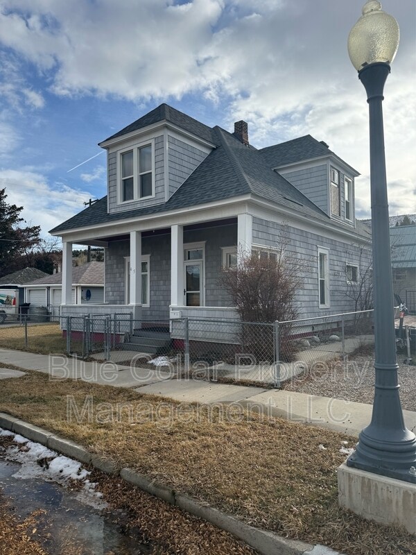 Photo - 415 W 6th St