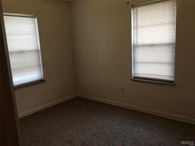 523 S Central Ave