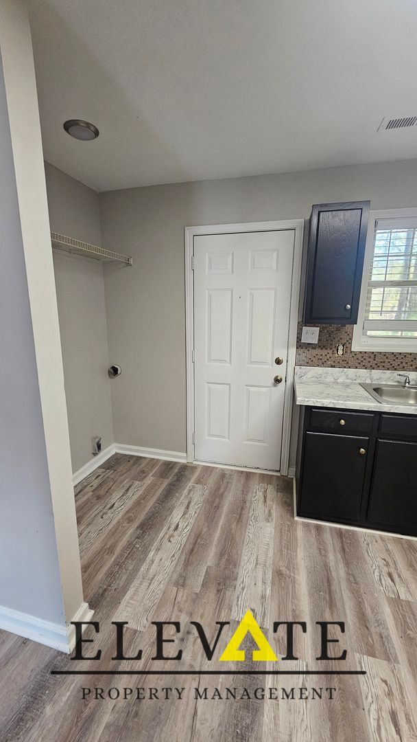 Photo - Strawberry Commons-Schedule a showing today!