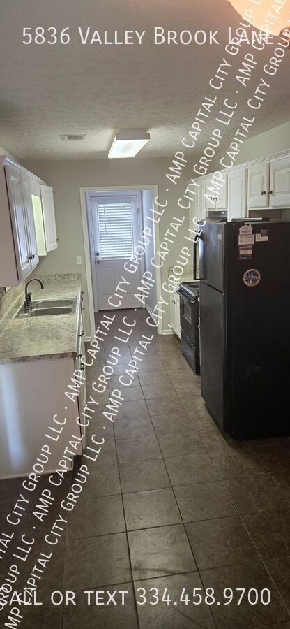Photo - 5836 Valley Brook Ln