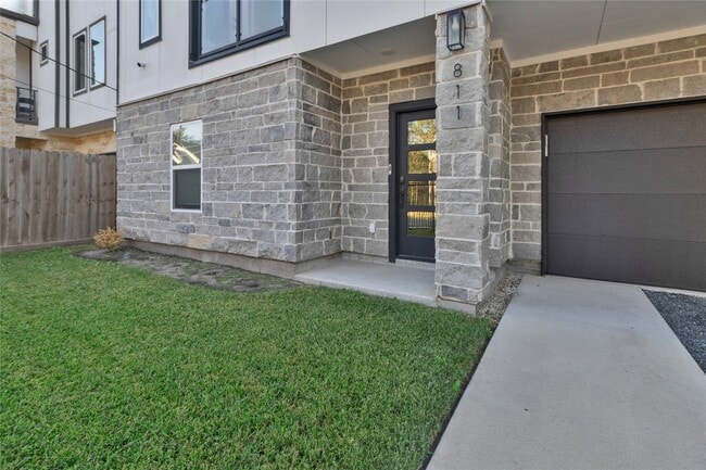 Photo - 811 Paul Quinn St