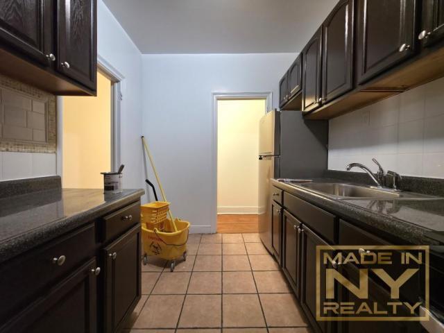 1 bedroom in ASTORIA NY 11102 - 1 bedroom in ASTORIA NY 11102 Unidad 5A Rental