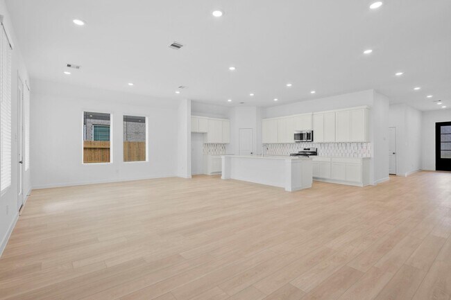 Photo - 2716 Pne Blf Dr