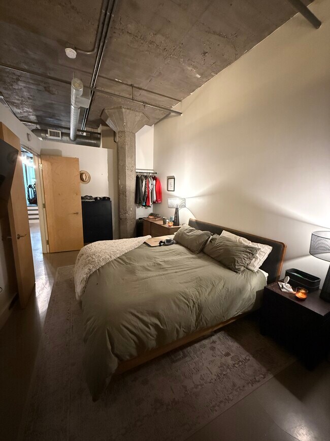 Photo - 718 Washington Ave N Unit 512