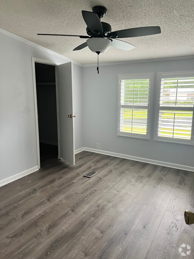 Building Photo - 804 43rd Ave Rental