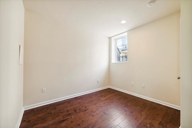 Photo - 1815 W Montgomery Ave