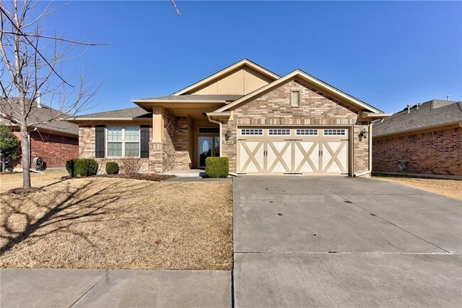 Photo - 2405 SW 137th St