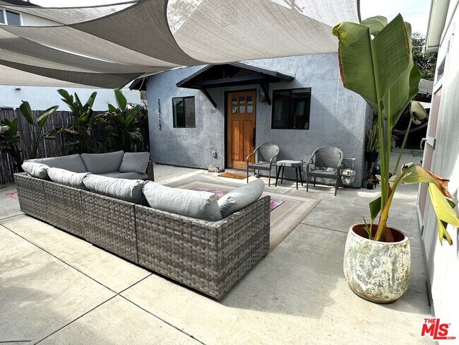 Photo - 2241 1/2 Harwood St