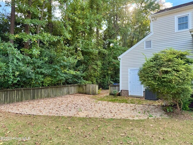 Photo - 103 Amber Ln
