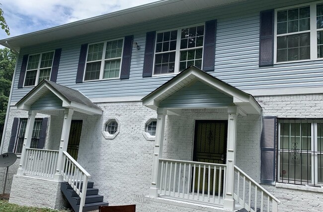 Photo - 2456 Spring St NW