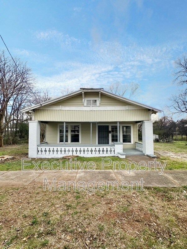 Photo - 1332 15th Pl SW