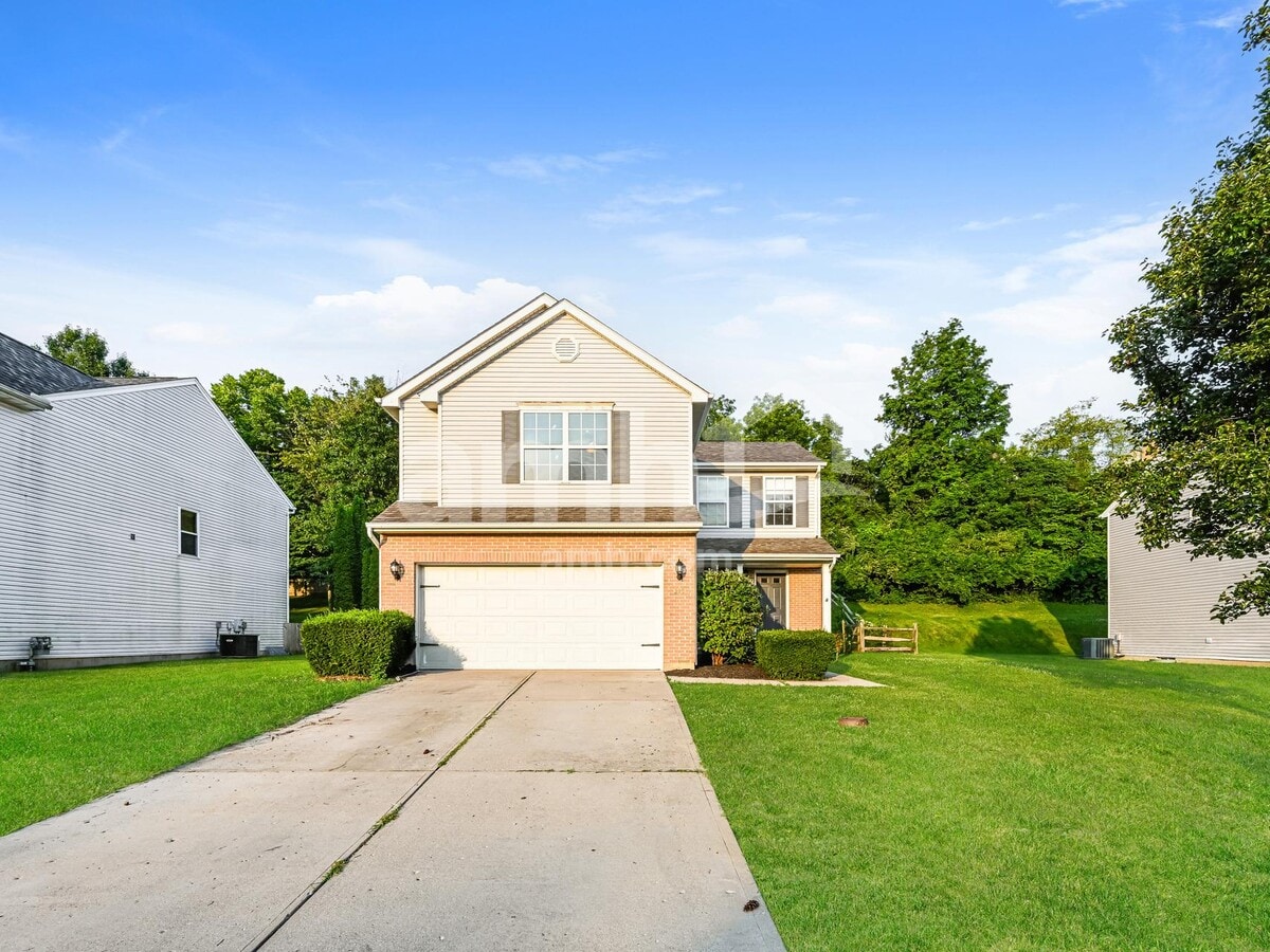 Photo - 215 Sackett Dr