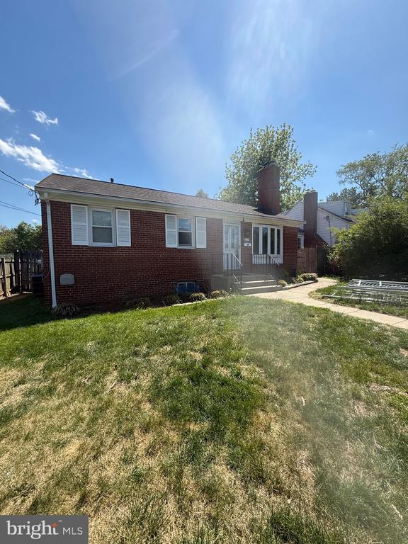 Photo - 409 McArthur Dr