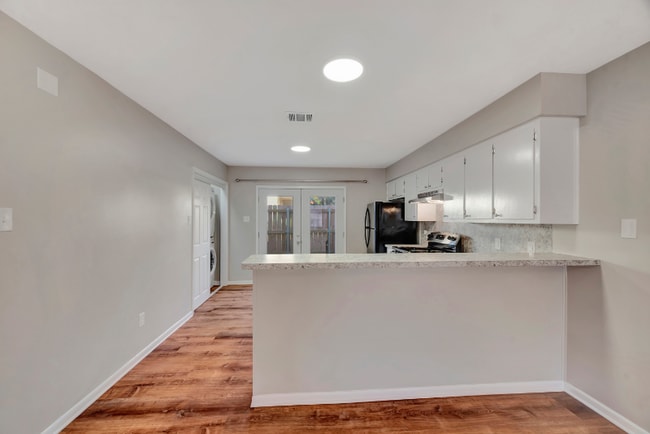 Photo - 306 Powers St Unidad C