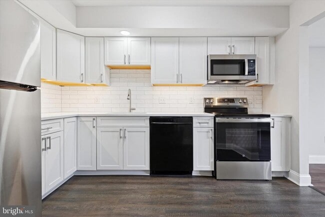 Photo - 270 Deer Run Ct