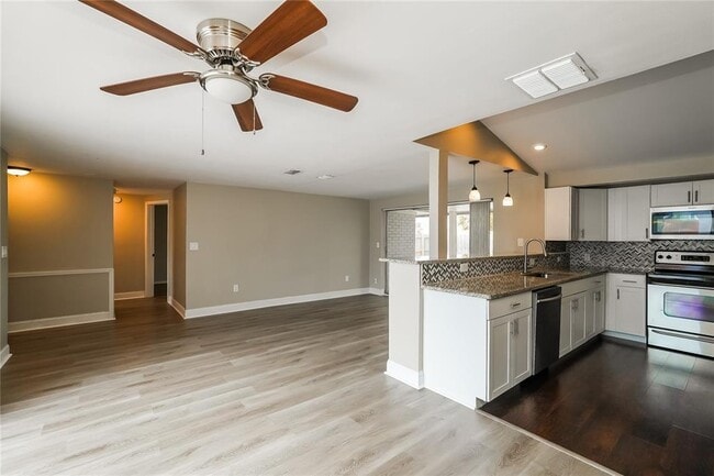 Photo - 3452 Brookfield Dr