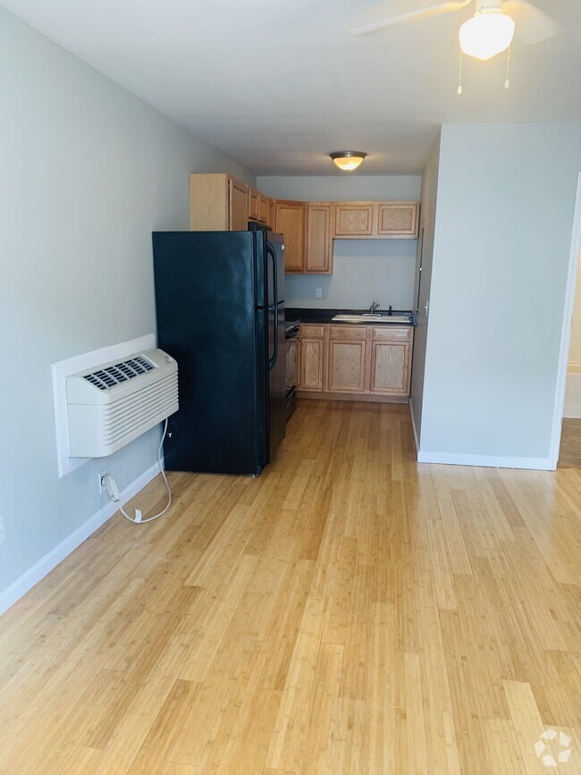 Building Photo - 1416 7th Ave Unit 21 Rental