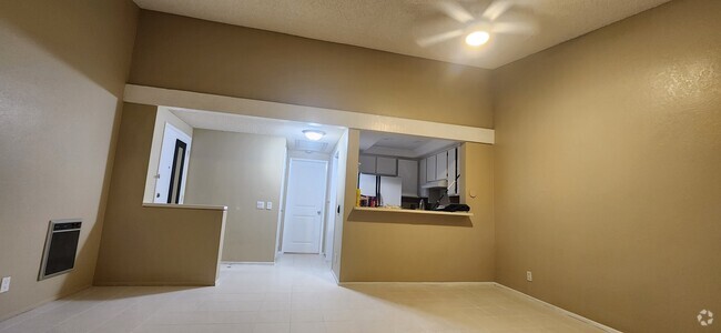 Building Photo - 26251 Las Flores Unit F Rental