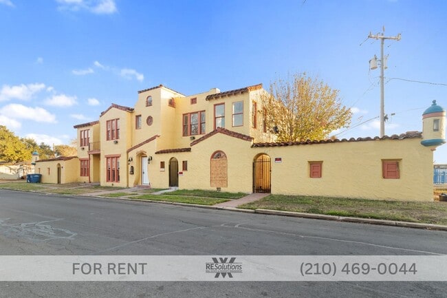 Photo - 1630 W Rosewood Ave